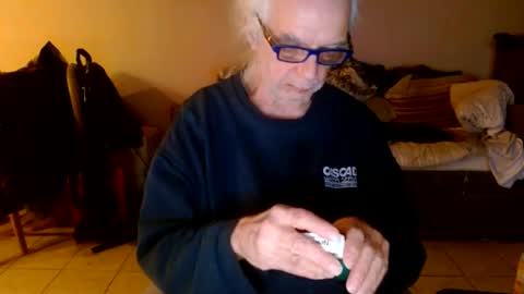 tom112292014 online show from December 2024 11:35:01 PM