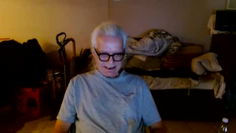 Snapshot of tom112292014 chatting on September 2025 12:40:01 PM tom112292014 online show from September 2025 12:40:01 PM