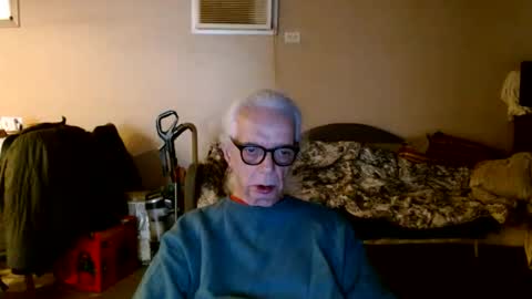 Snapshot of tom112292014 chatting on October 2025 02:23:02 PM tom112292014 online show from October 2025 02:23:02 PM