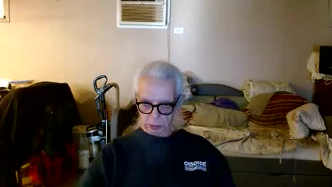 tom112292014 online show from December 2025 05:41:01 PM