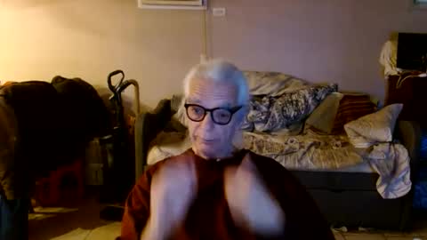 tom112292014 online show from May 2026 11:17:02 AM
