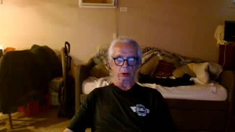 tom112292014 online show from June 2026 05:51:01 PM