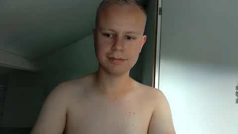 Snapshot of tom2698 chatting on September 2025 02:19:01 PM dutch online show from September 2025 02:19:01 PM