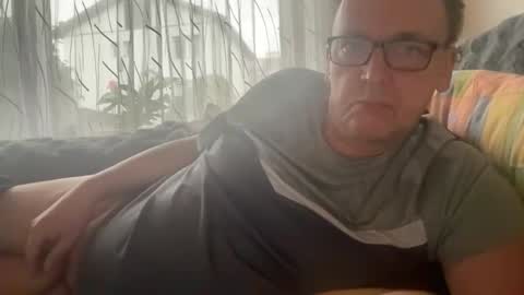 Snapshot of tom6644 chatting on October 2025 02:52:02 PM Tom online show from October 2025 02:52:02 PM