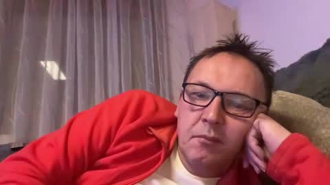 Snapshot of tom6644 chatting on January 2026 09:16:01 PM Tom online show from January 2026 09:16:01 PM