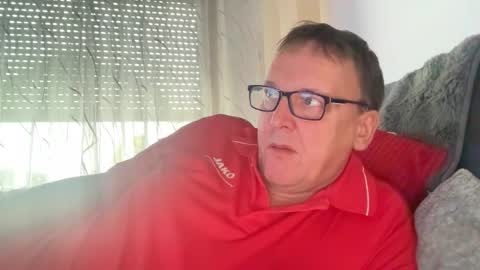 Snapshot of tom6644 chatting on February 2026 03:08:01 PM Tom online show from February 2026 03:08:01 PM