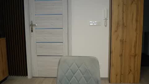 Tom online show from September 2025 02:19:01 PM