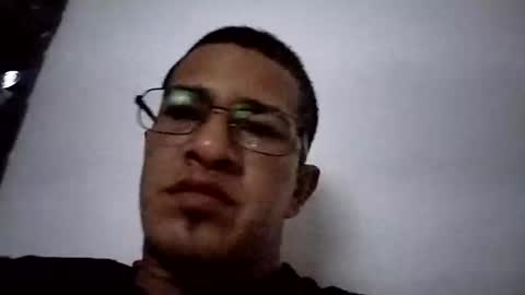 Snapshot of tom_kingfit chatting on January 2025 03:17:01 AM SPORTSFIT29 online show from January 2025 03:17:01 AM