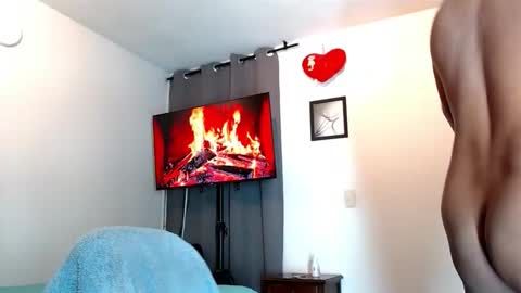 Tom Miller online show from October 2025 07:01:01 PM