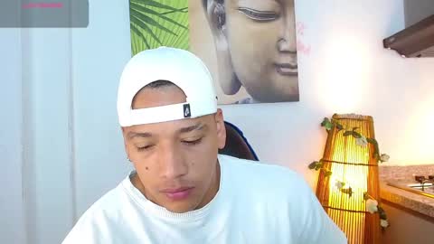 Tom muscle1 online show from December 2024 11:28:02 AM