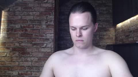 Tom online show from October 2025 12:45:01 PM