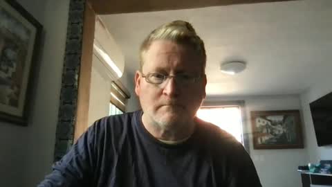 Snapshot of tomascausa chatting on January 2025 10:02:01 PM Hola online show from January 2025 10:02:01 PM