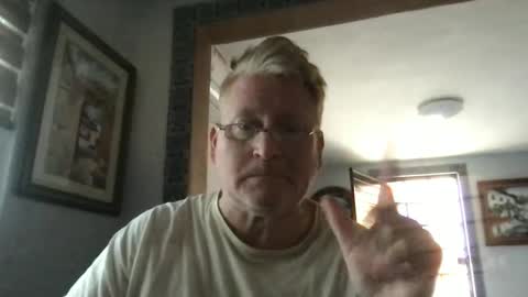 Snapshot of tomascausa chatting on February 2025 03:07:01 AM Hola online show from February 2025 03:07:01 AM