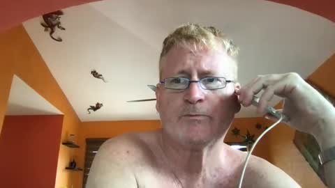 Snapshot of tomascausa chatting on September 2025 06:45:01 PM Hola online show from September 2025 06:45:01 PM