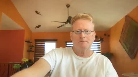 Snapshot of tomascausa chatting on February 2026 06:48:01 PM Hola online show from February 2026 06:48:01 PM