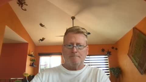 Snapshot of tomascausa chatting on April 2026 06:36:02 PM Hola online show from April 2026 06:36:02 PM