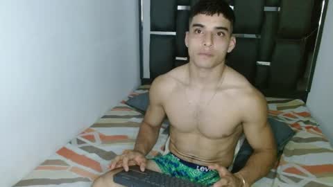 tomaz_18 online show from March 2026 09:59:01 PM