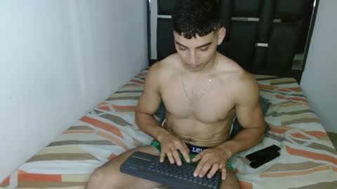 tomaz_18 online show from April 2026 03:50:02 PM