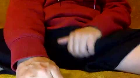 Snapshot of tombi125 chatting on November 2025 06:39:01 PM tombi125 online show from November 2025 06:39:01 PM