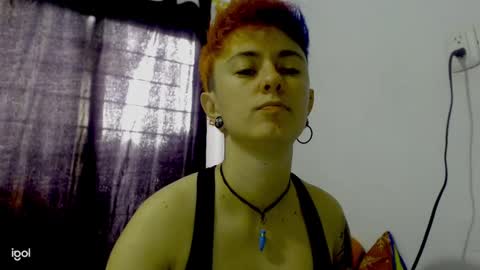 Snapshot of tomboyblue chatting on December 2024 08:04:01 PM Blue online show from December 2024 08:04:01 PM