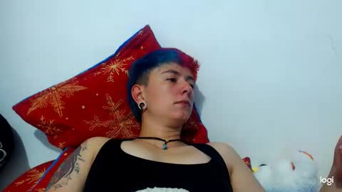 Snapshot of tomboyblue chatting on December 2024 12:30:01 AM Blue online show from December 2024 12:30:01 AM