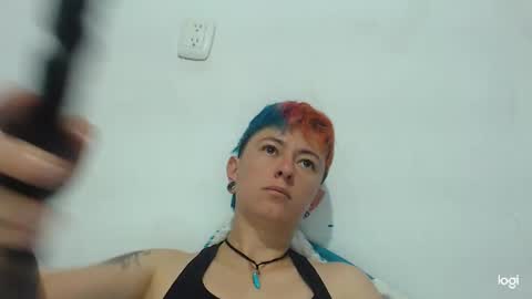 Snapshot of tomboyblue chatting on January 2025 02:14:01 PM Blue online show from January 2025 02:14:01 PM