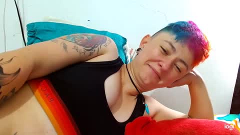 Snapshot of tomboyblue chatting on January 2025 03:54:01 PM Blue online show from January 2025 03:54:01 PM