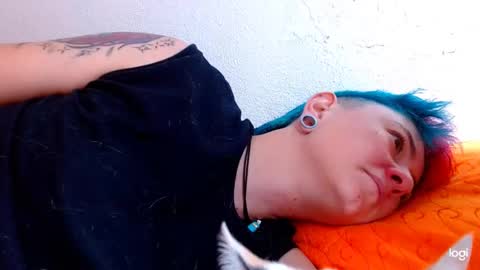 Snapshot of tomboyblue chatting on January 2025 04:06:01 PM Blue online show from January 2025 04:06:01 PM