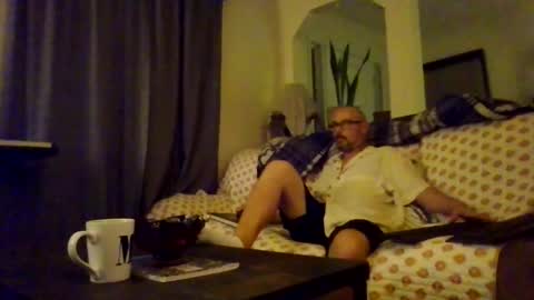 sirmuggsalot online show from April 2026 03:59:01 AM