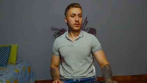 Snapshot of tomdavisxl chatting on October 2025 09:59:02 PM tomDavisXl online show from October 2025 09:59:02 PM