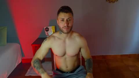 Snapshot of tomdavisxl chatting on October 2025 09:59:02 PM tomDavisXl online show from October 2025 09:59:02 PM