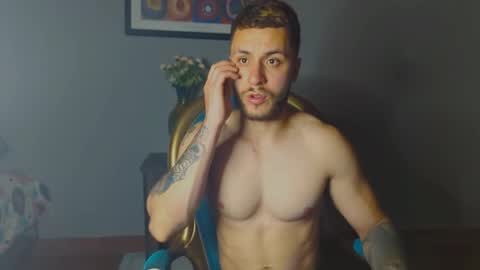 Snapshot of tomdavisxl chatting on November 2025 02:42:02 AM tomDavisXl online show from November 2025 02:42:02 AM