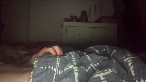 Snapshot of tomford321 chatting on January 2025 01:43:02 AM tomford321 online show from January 2025 01:43:02 AM