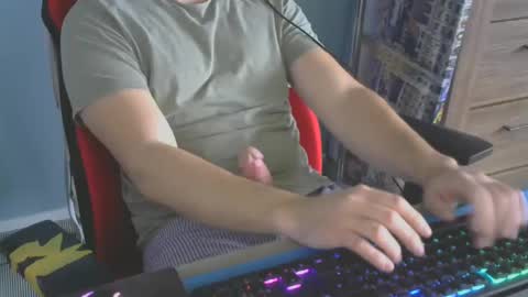 tomin3m online show from December 2024 11:09:01 AM