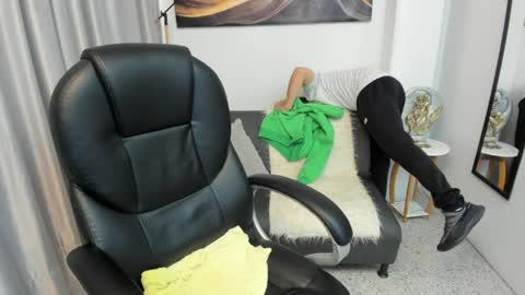 Tomas online show from May 2026 12:13:01 PM