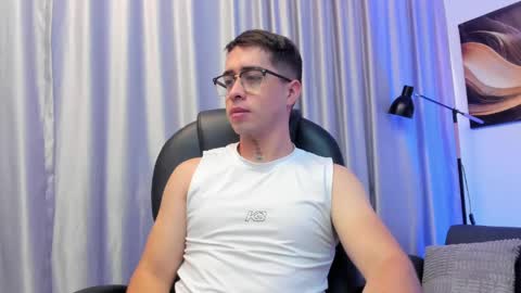 Tomas online show from May 2026 12:21:01 PM