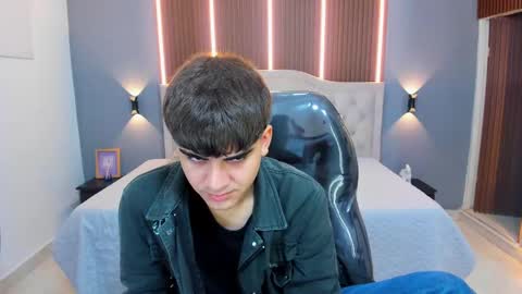 Tommy  online show from October 2025 03:38:01 AM