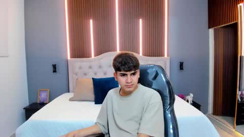 Tommy  online show from October 2025 05:08:01 AM