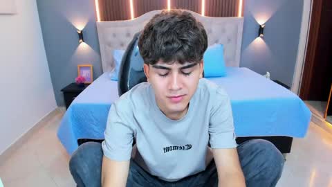 Tommy  online show from April 2026 03:52:01 AM