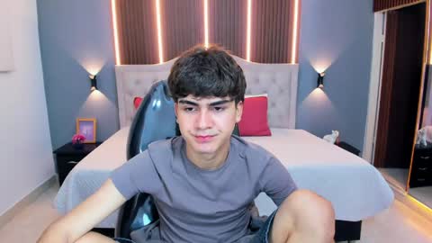 Tommy  online show from May 2026 03:33:01 AM