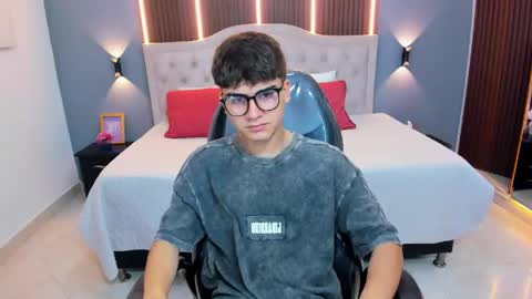 Tommy  online show from May 2026 03:36:01 AM
