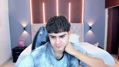 Tommy  online show from June 2026 03:40:02 AM
