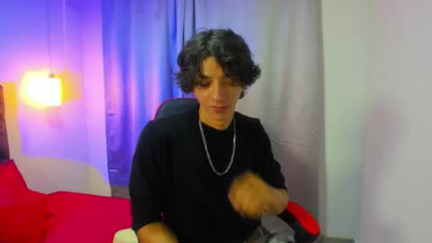 Snapshot of tommy_belline chatting on October 2025 07:44:01 PM TOMMY BELLINE online show from October 2025 07:44:01 PM