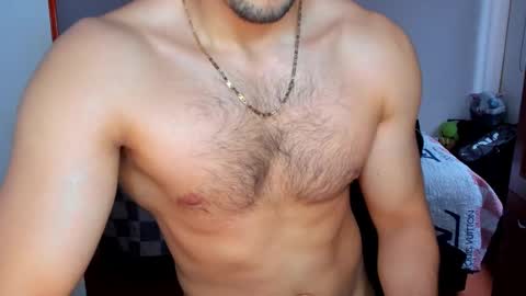 Snapshot of tommy_bred chatting on October 2025 06:47:02 PM Twitter BreddTommy IG tommy bredd online show from October 2025 06:47:02 PM