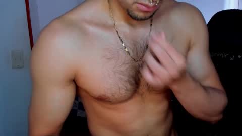 Snapshot of tommy_bred chatting on October 2025 06:41:01 PM Twitter BreddTommy IG tommy bredd online show from October 2025 06:41:01 PM