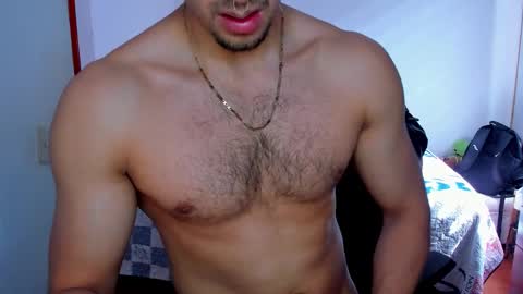 Snapshot of tommy_bred chatting on October 2025 07:14:01 PM Twitter BreddTommy IG tommy bredd online show from October 2025 07:14:01 PM