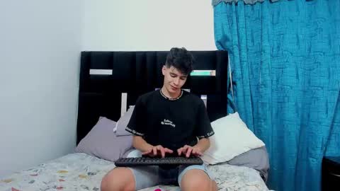 Snapshot of tommy_carlos chatting on January 2025 06:13:01 AM online show from January 2025 06:13:01 AM