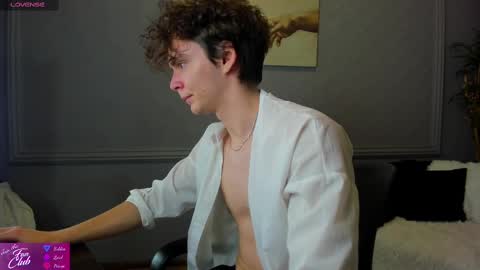 Snapshot of tommy_jamm chatting on February 2025 07:10:02 PM Tommy online show from February 2025 07:10:02 PM