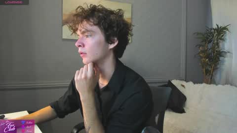 Snapshot of tommy_jamm chatting on March 2025 10:04:01 AM Tommy online show from March 2025 10:04:01 AM