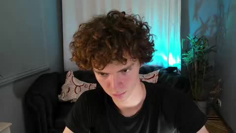 Snapshot of tommy_jamm chatting on September 2025 03:22:01 PM Tommy online show from September 2025 03:22:01 PM